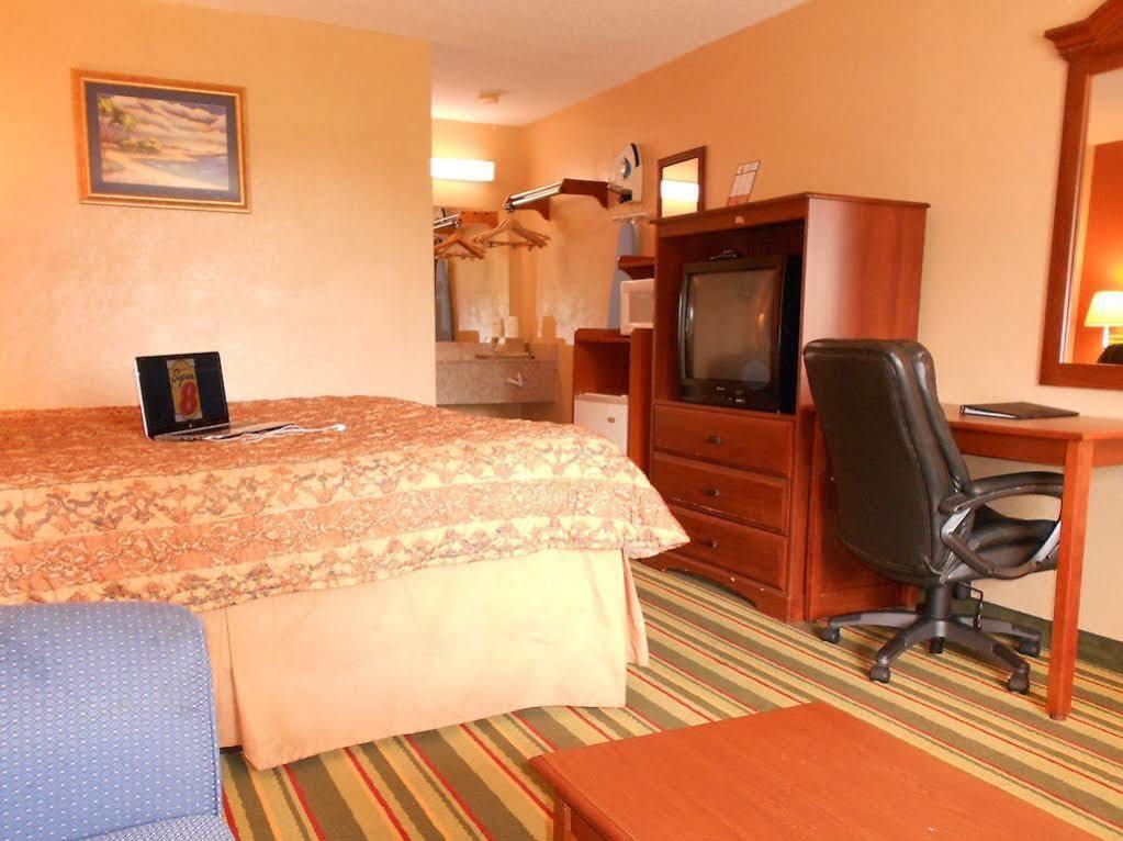 Baymont By Wyndham Troy Hotel Kültér fotó